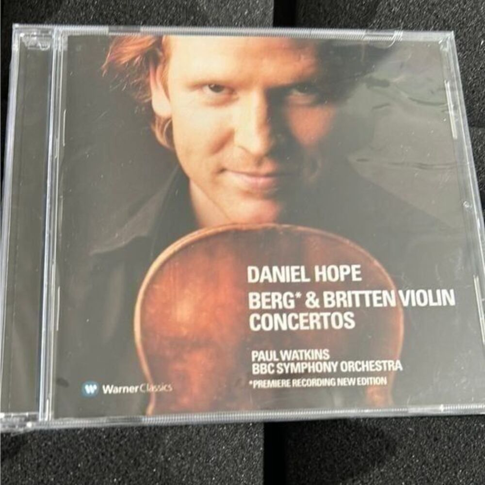 Daniel Hope Berg & Britten ViolinBBC Symphony Orchestra Paul Watkins sealed CD
